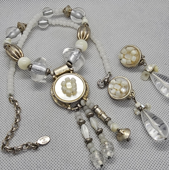 Vintage Robert Rose Mother of Pearl Necklace and Clip Earrings Set - Picture 5 of 12